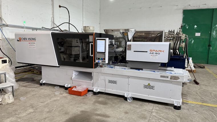 Перший в Україні електричний термопластавтомат Chen Hsong